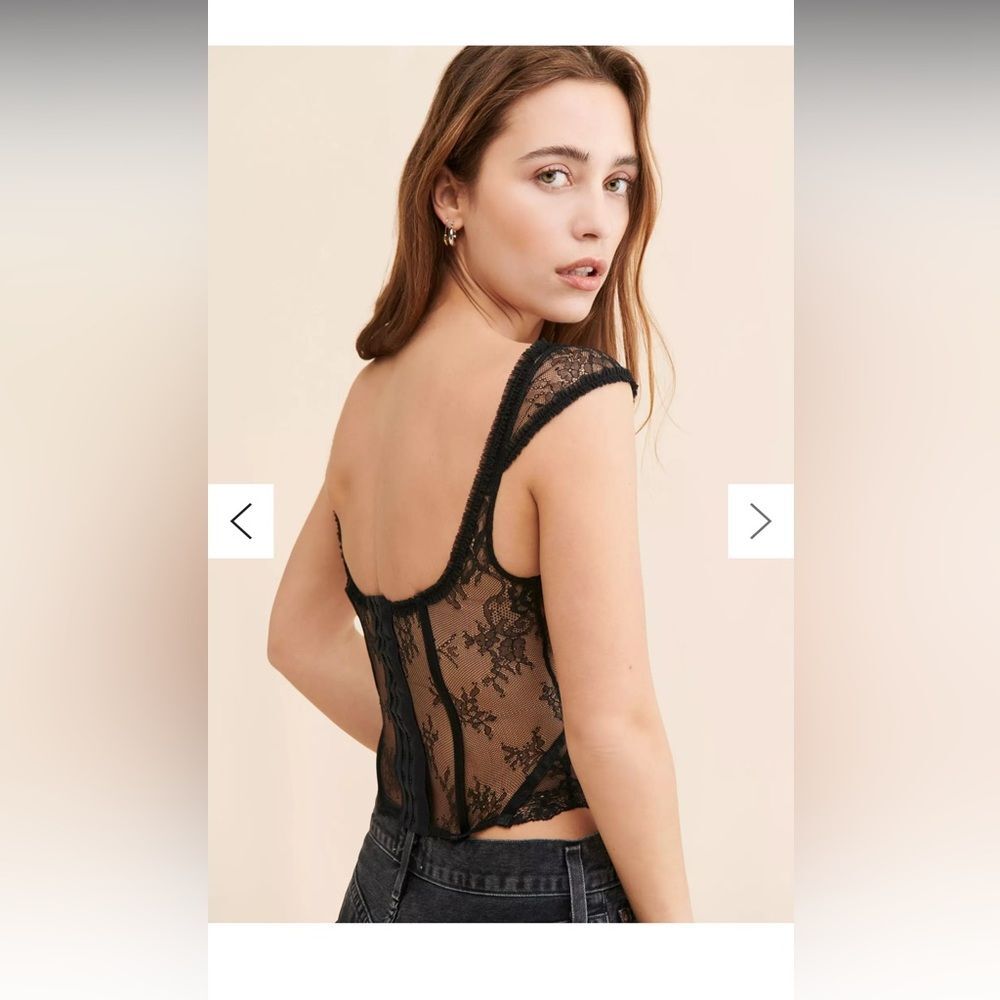 UO Lioness Some Like It Hot Lace Corset - Picture 6 of 8